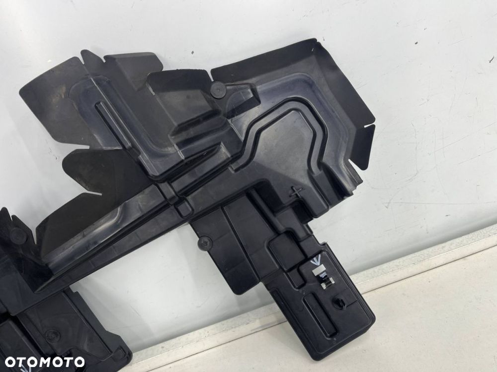 Osłona chłodnicy Peugeot 2008 II 19r. prawa kierownica powietrza pasa przedniego oryginal 9827819580 - 7