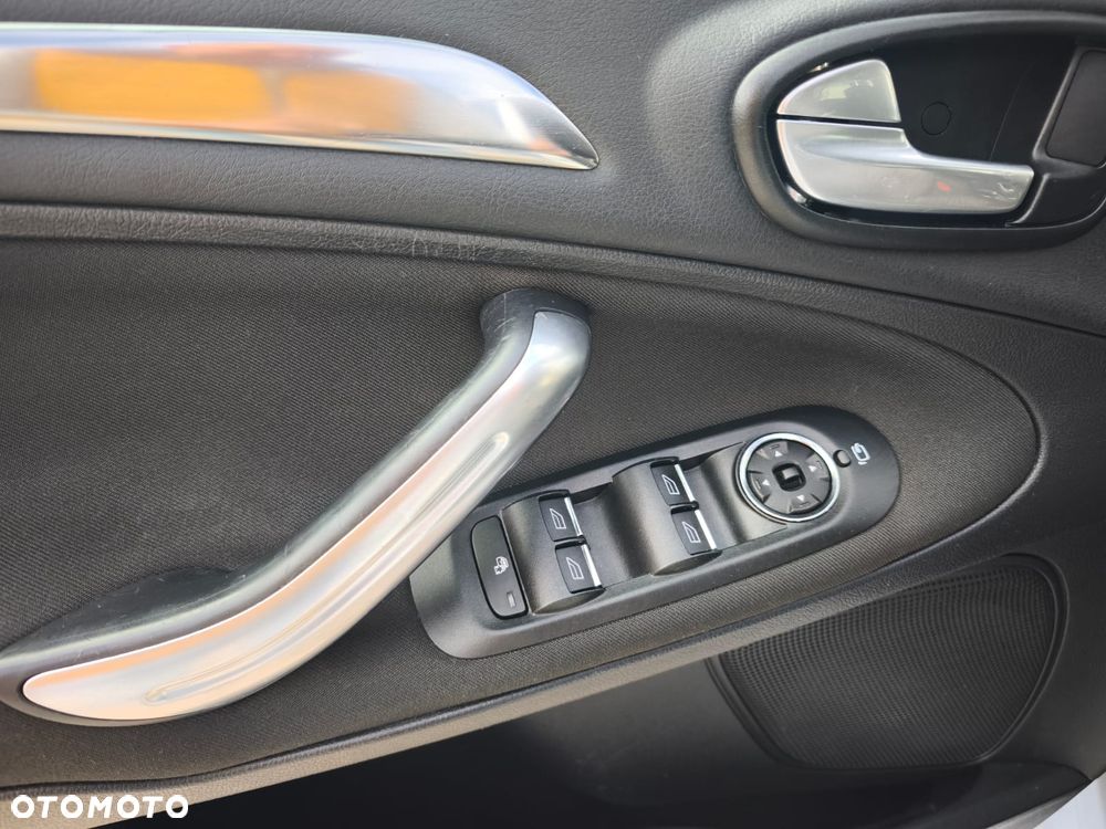 Ford S-Max 2.0 TDCi DPF Titanium X - 23