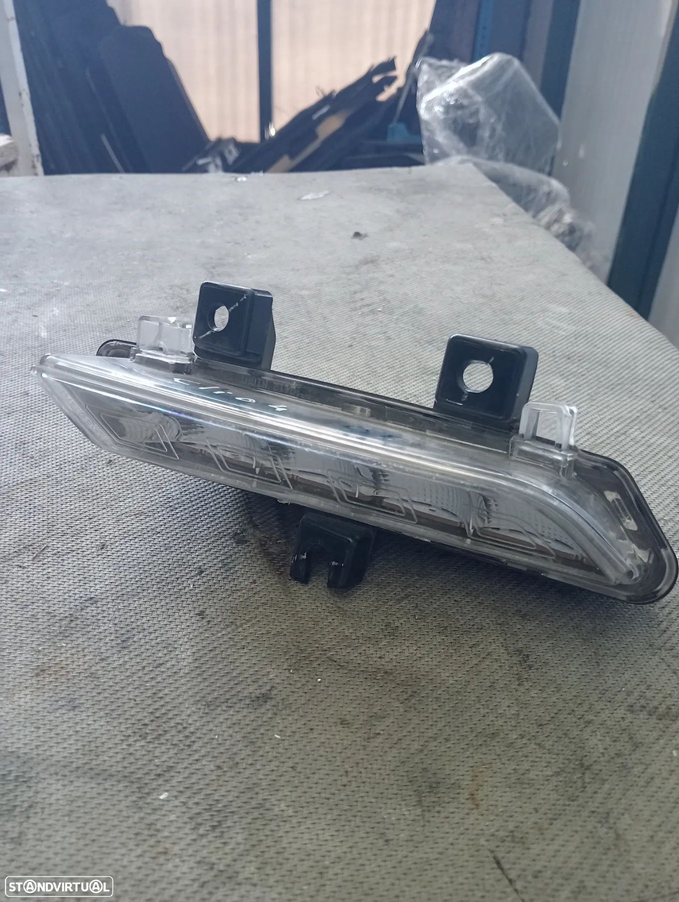 Farol diurno direito Renault Clio IV 12 - / 266003864R - 1