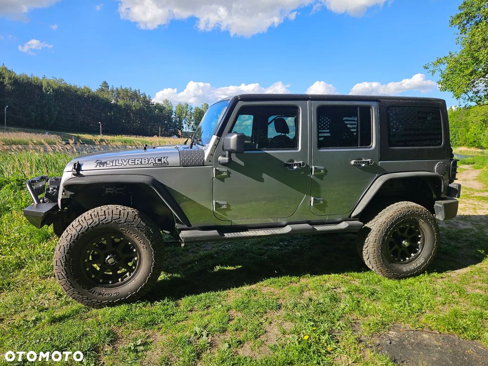 Jeep Wrangler 3.6 Unlim Sahara - 3