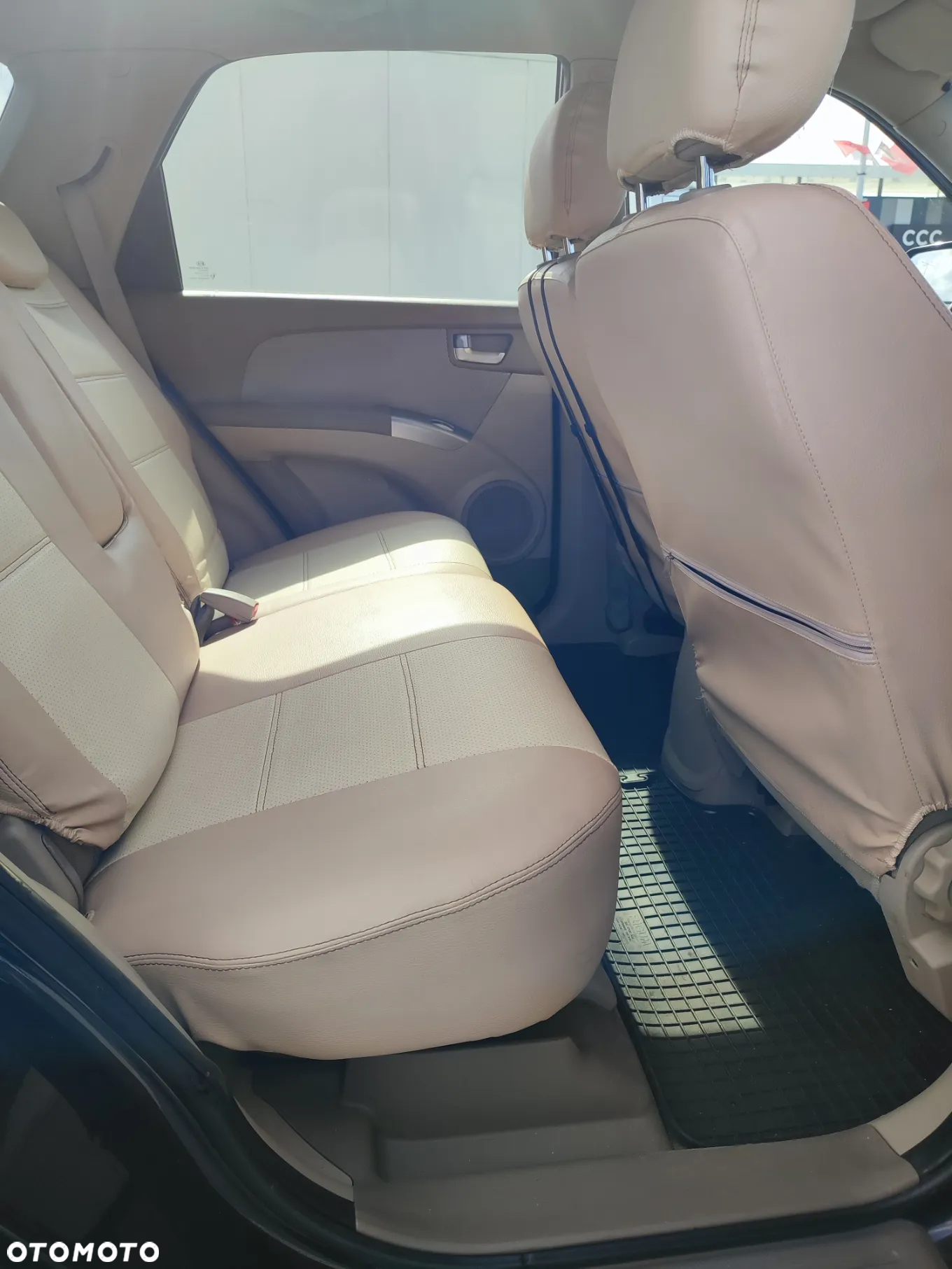 Kia Sportage - 12