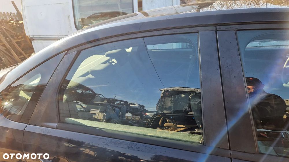 FORD FOCUS MK II LIFT SEDAN SZYBA DRZWI PRAWY TYŁ - 1