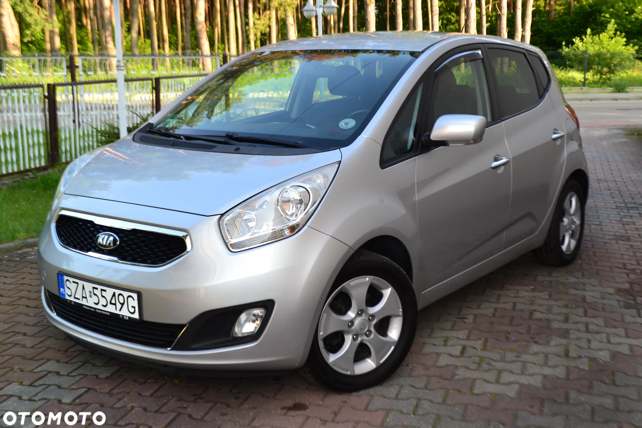 Kia Venga 1.6 CRDi 128 Fifa World Cup Edition - 3