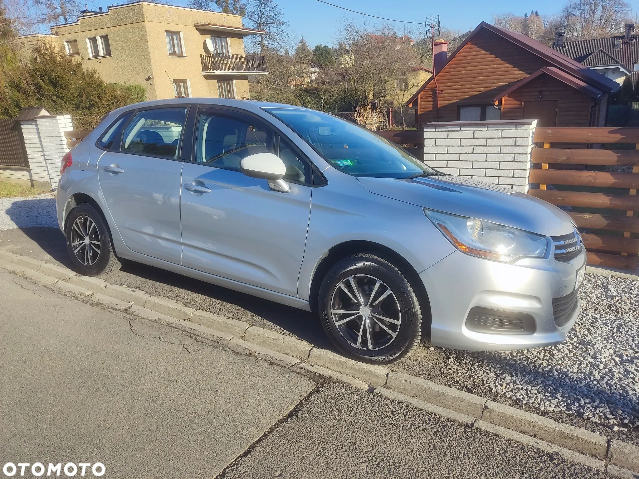 Citroën C4 1.6 HDi Attraction - 1