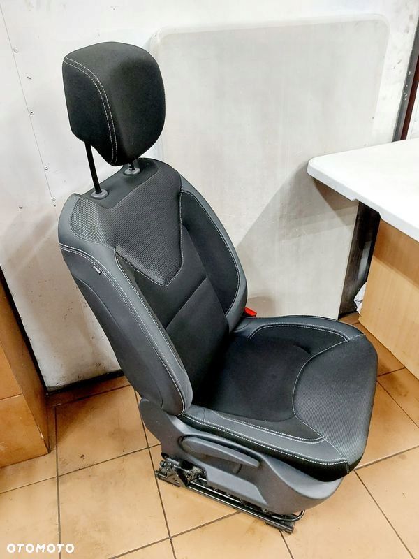 RENAULT CLIO IV 4 LIFT FOTEL PASAŻERA PRAWY PRZÓD - 9
