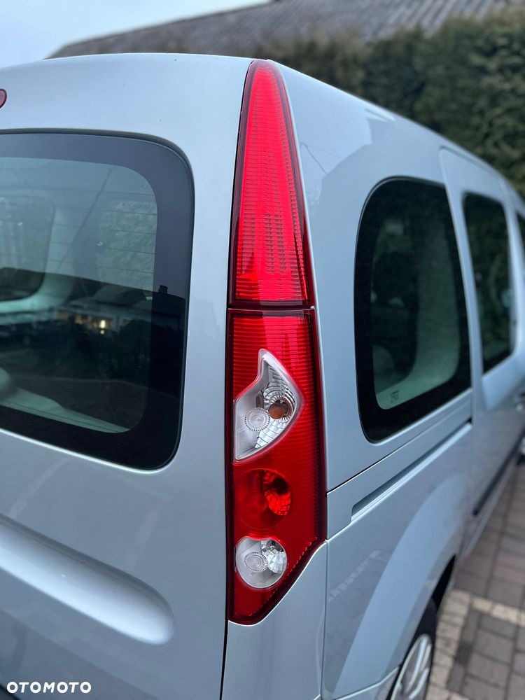 Renault Kangoo 1.6 8V Happy Family - 11