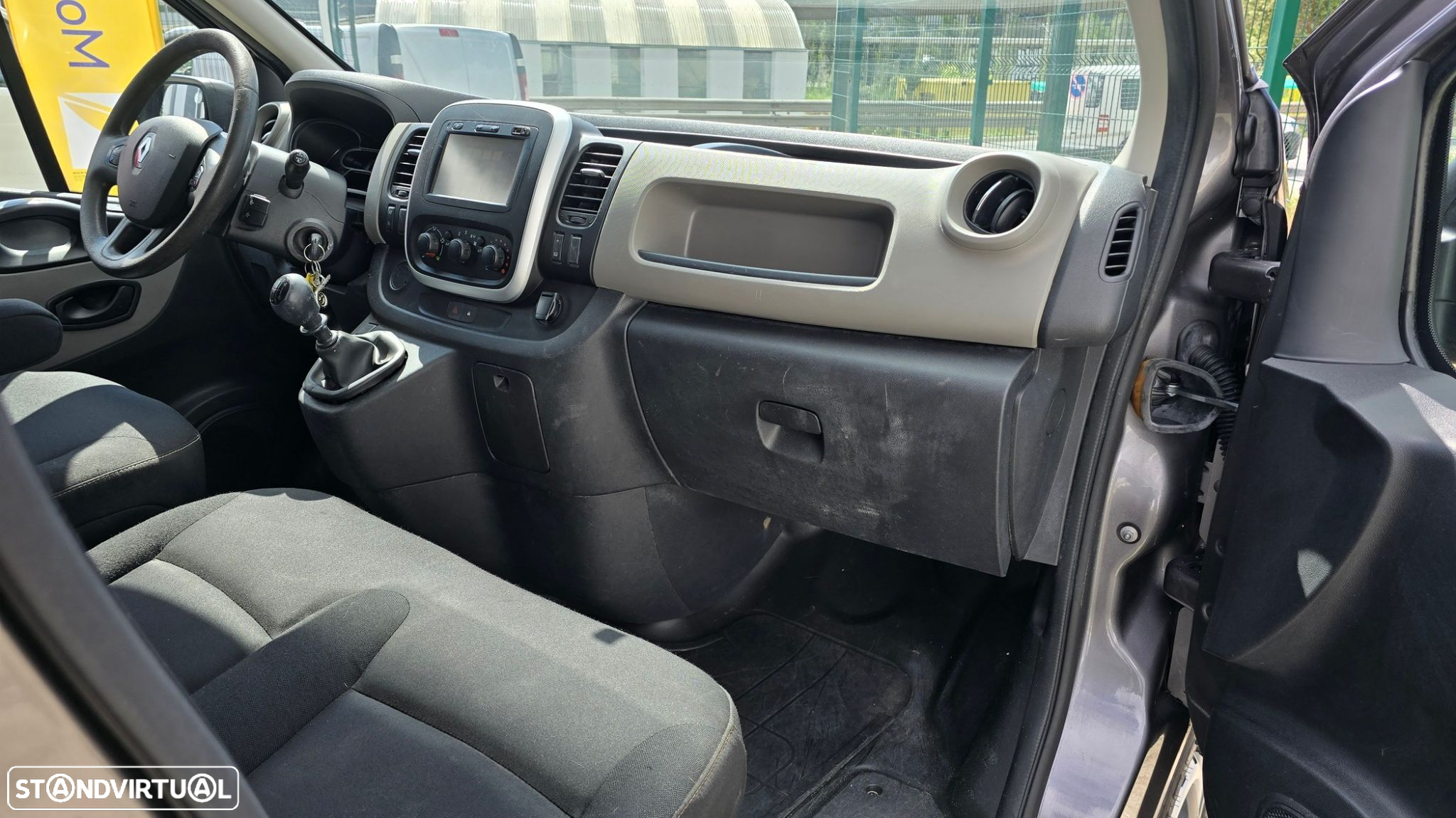Renault Trafic 1.6 dCi L2H1 1.2T PRO+ SS - 9