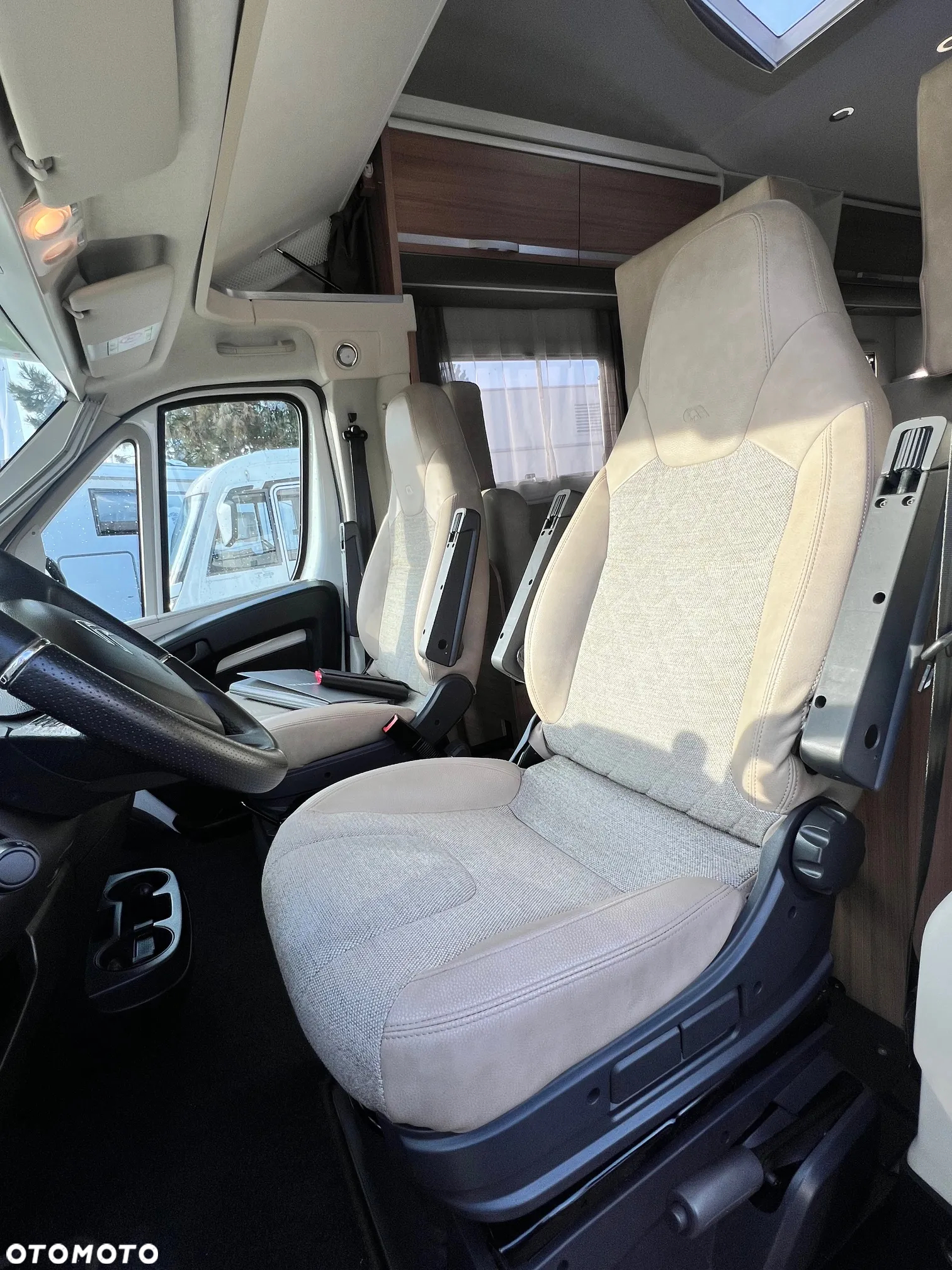 Adria Coral XL 670 DK - 10