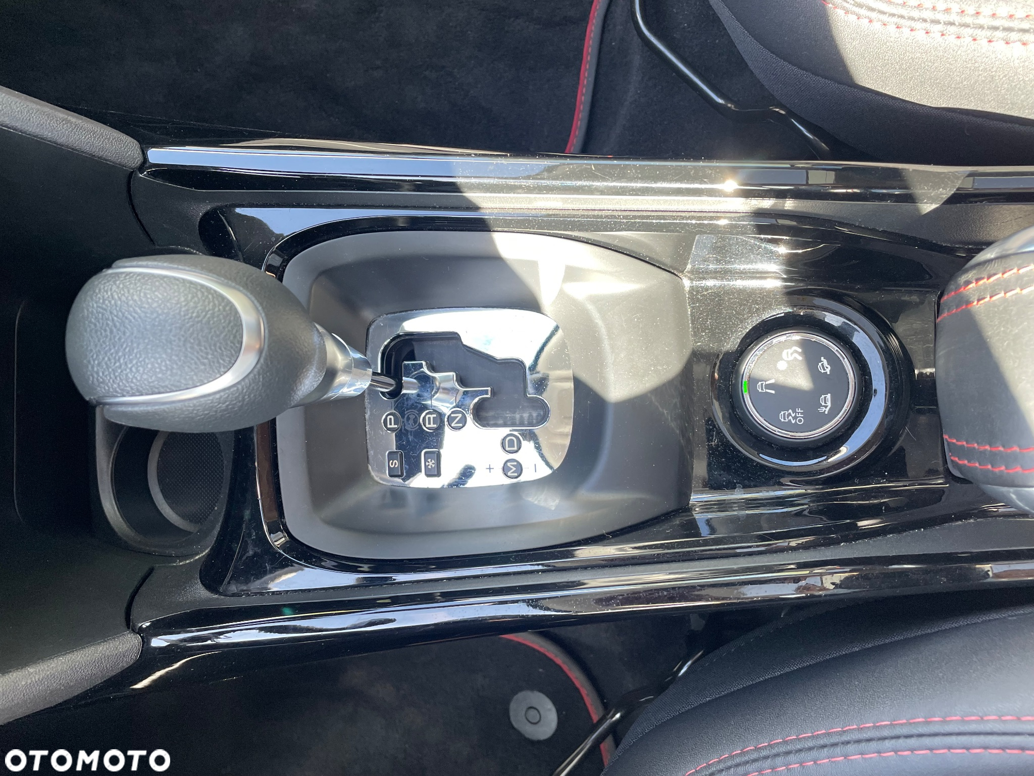 Peugeot 2008 PureTech 110 Stop&Start EAT6 GT-Line Edition - 30