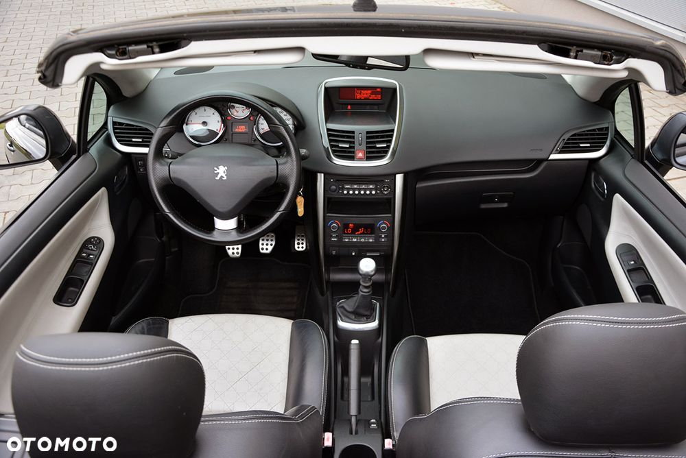 Peugeot 207 CC 1.6 HDi Sport - 20