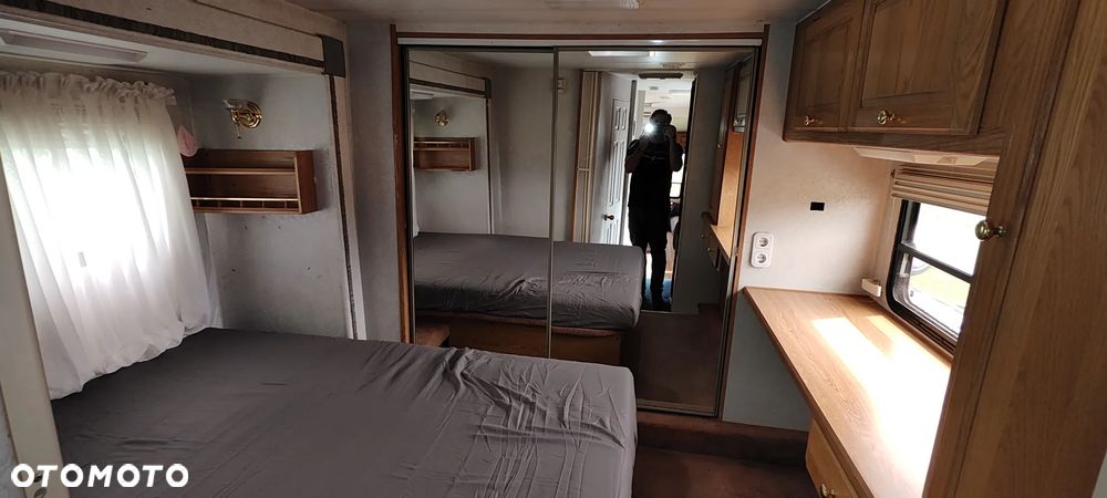 Inny Fifth Wheel (Glendale) • 5th wheel • 3 wysuwy • ok. 40 m² - 5