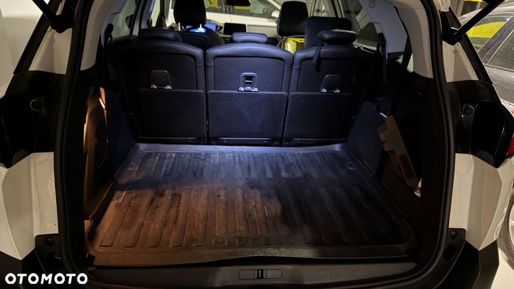 Peugeot 5008 1.2 PureTech Allure Pack S&S EAT8 - 14