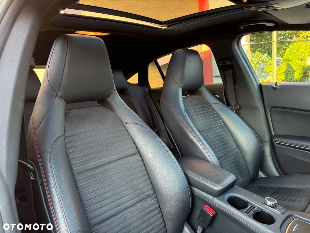 Mercedes-Benz CLA 200 7G-DCT AMG Line - 21