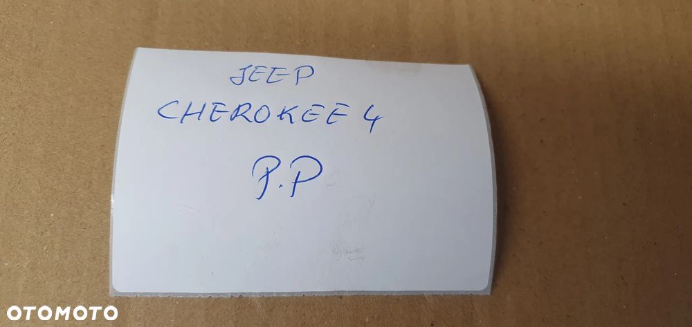 Osłona poszycie słupka prawy przód Jeep Grand Cherokee IV WK2 - 9