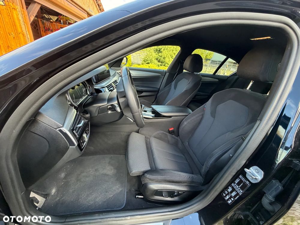 BMW Seria 5 520d xDrive M Sport sport - 2