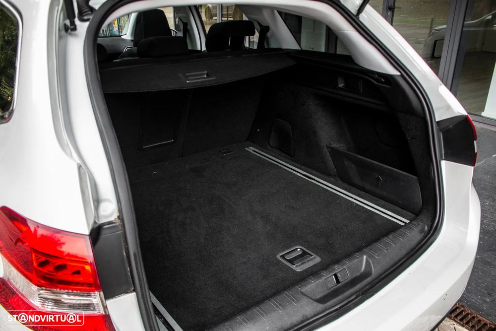 Peugeot 308 SW 1.6 BlueHDi Allure - 29