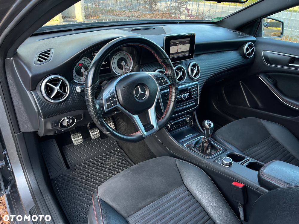 Mercedes-Benz Klasa A 180 AMG Line - 16
