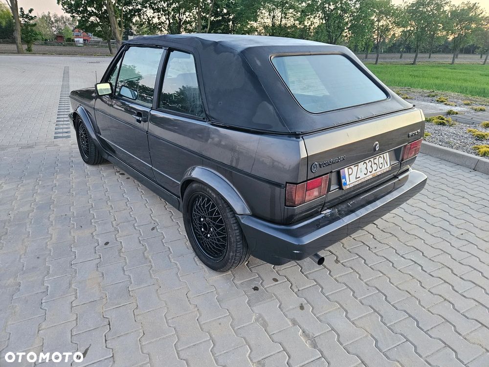 Volkswagen Golf - 2