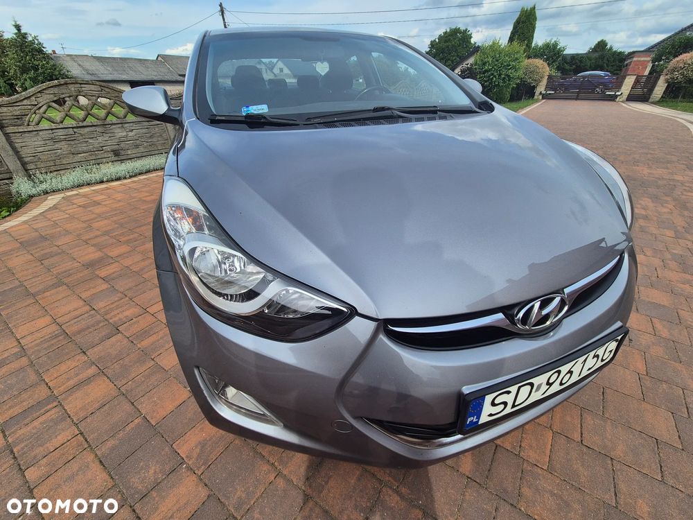 Hyundai Elantra 1.6 Comfort - 20