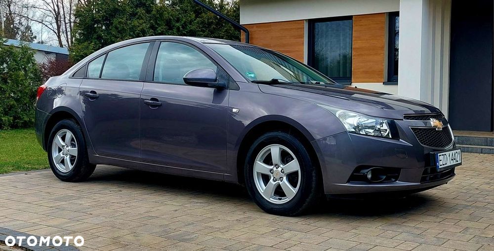 Chevrolet Cruze 1.8 LS - 14