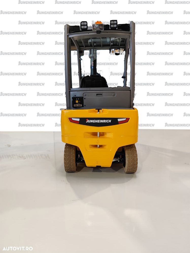 Jungheinrich EFG 320 - 3