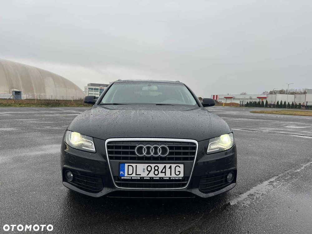 Audi A4 Avant - 4