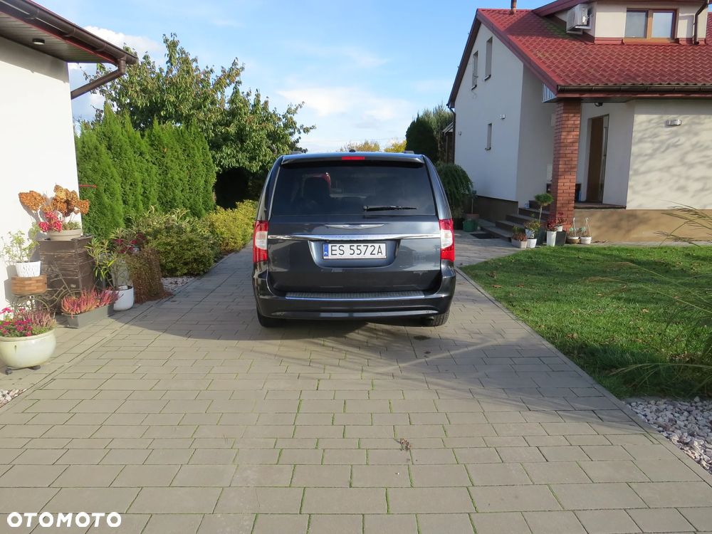 Chrysler Town & Country 3.6 Limited - 5