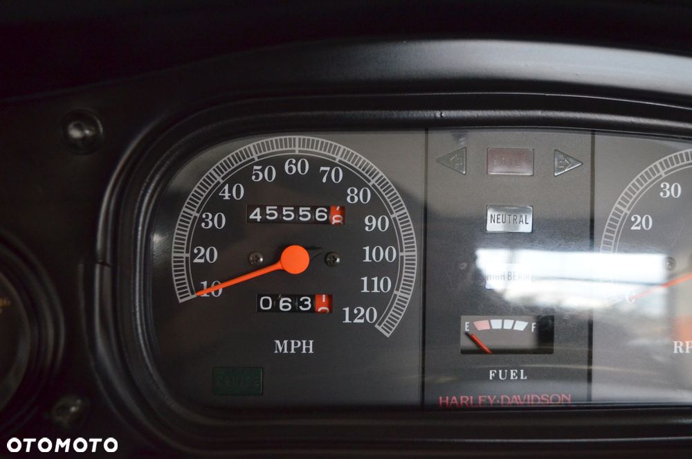 Harley-Davidson FLHT Electra Glide Standard - 33