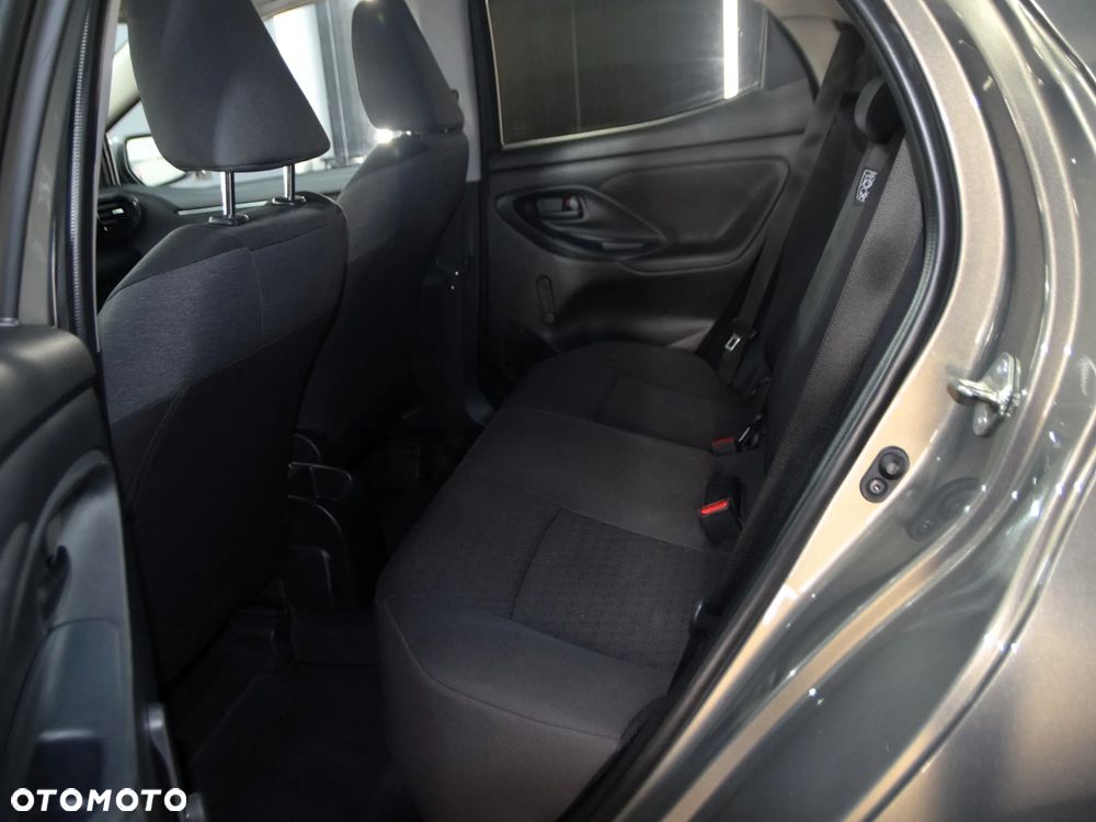 Toyota Yaris - 7