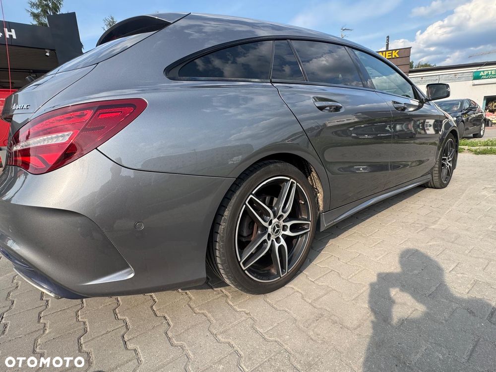 Mercedes-Benz CLA 220 4-Matic AMG Line - 5