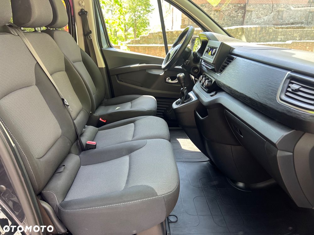 Renault Trafic - 17