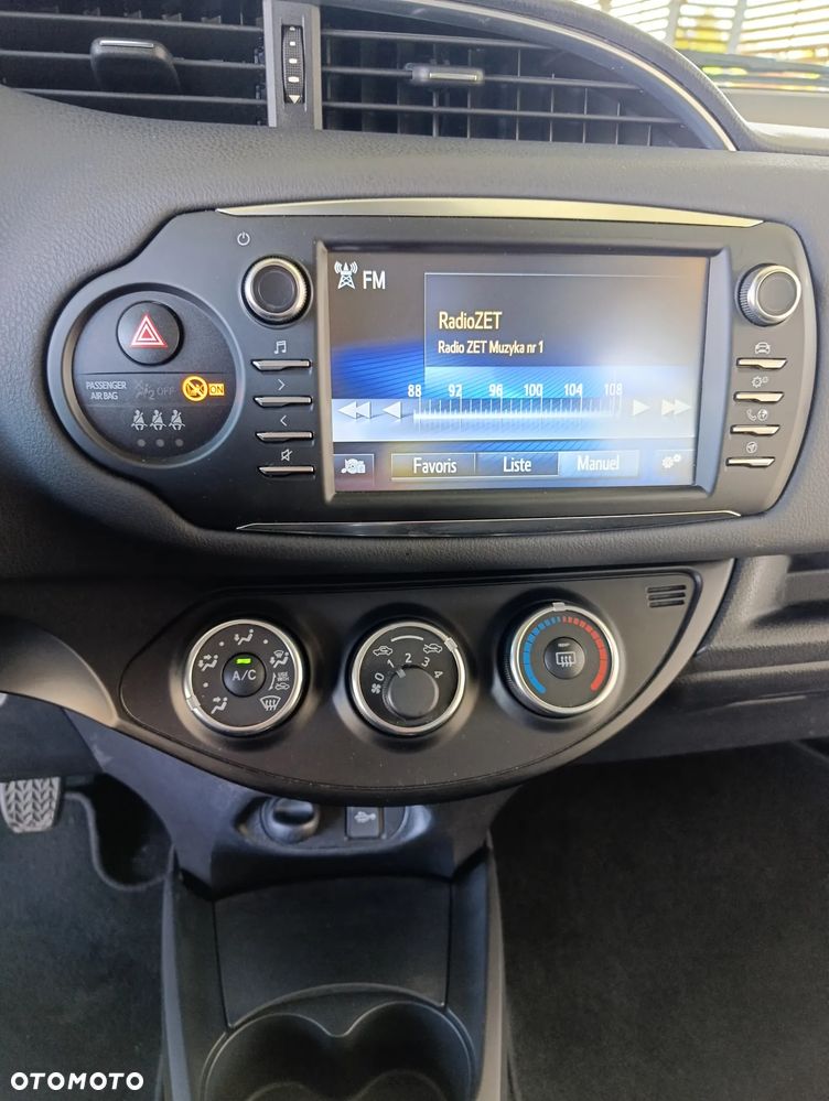 Toyota Yaris - 32