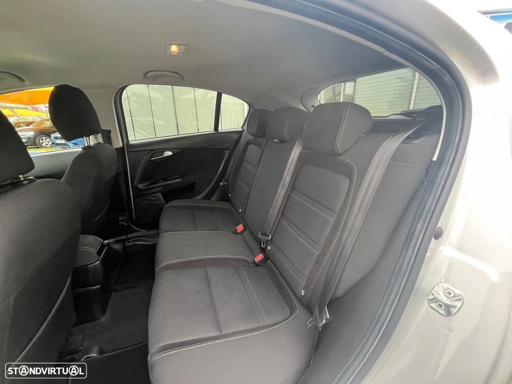 Fiat Tipo 1.3 M-Jet Lounge - 44