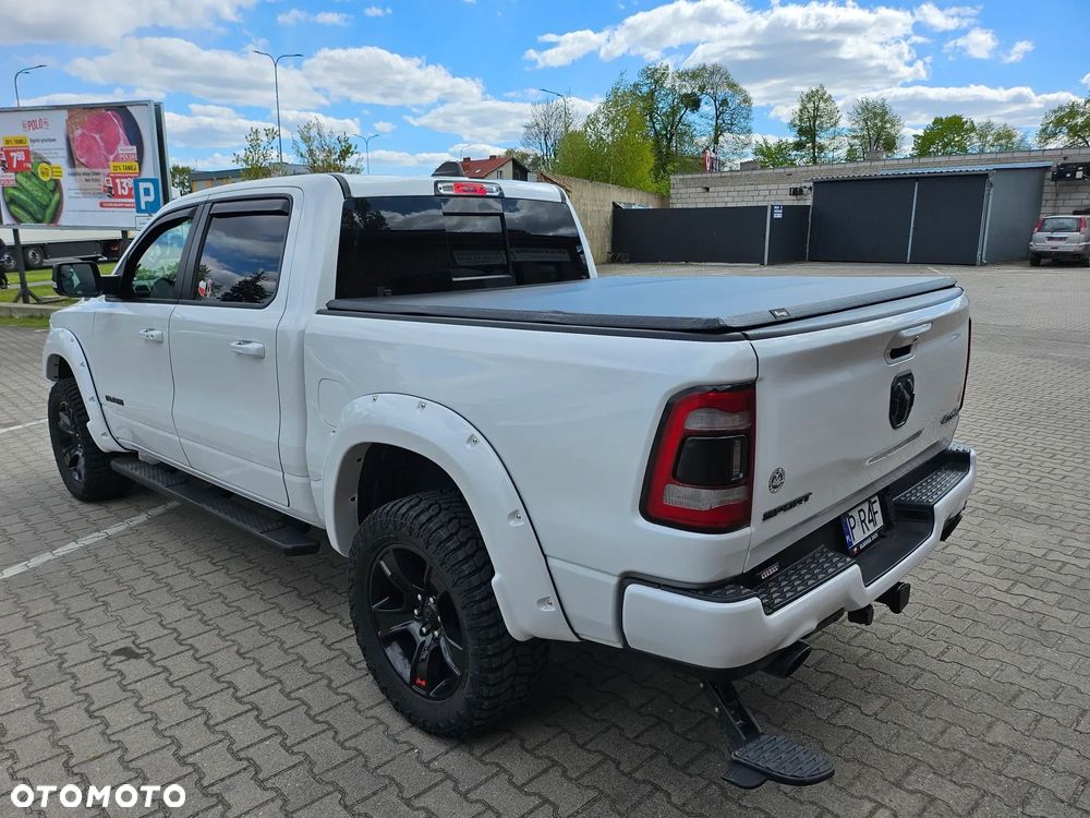 RAM 1500 Crew Cab Shortbed Laramie - 3