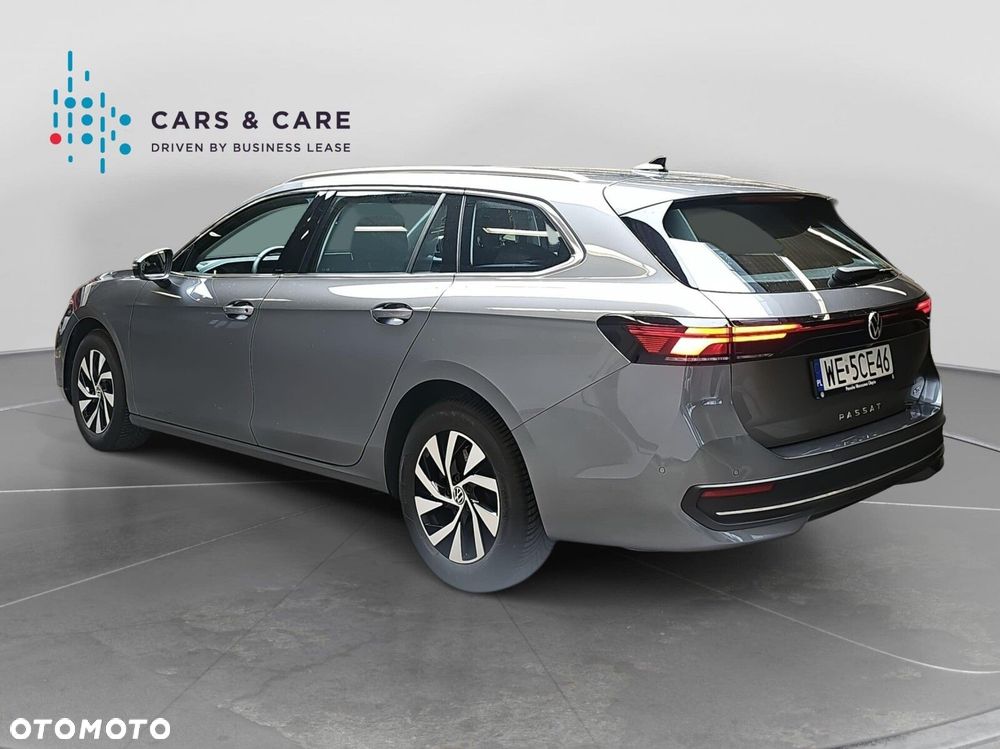 Volkswagen Passat - 31