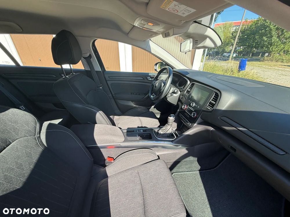 Renault Megane TCe 140 GPF LIMITED - 15
