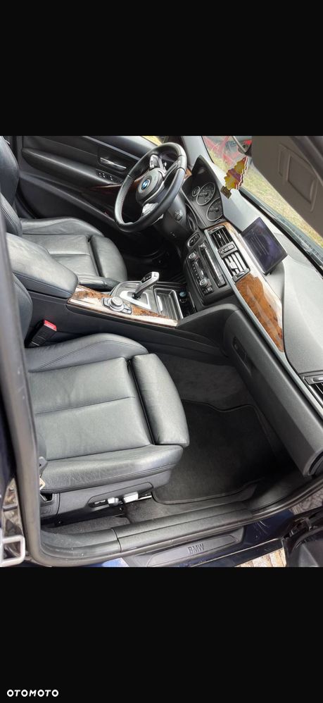 BMW Seria 3 328i - 11