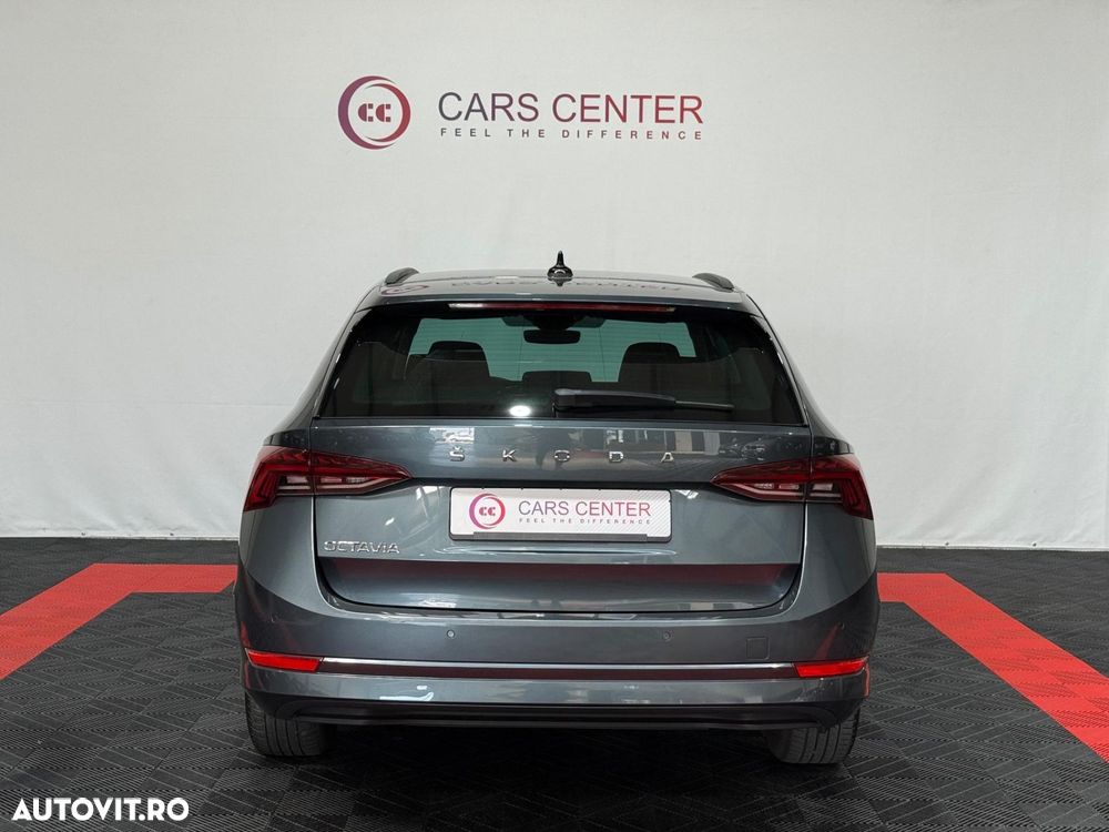 Skoda Octavia 2.0 TDI DSG Sportline - 32