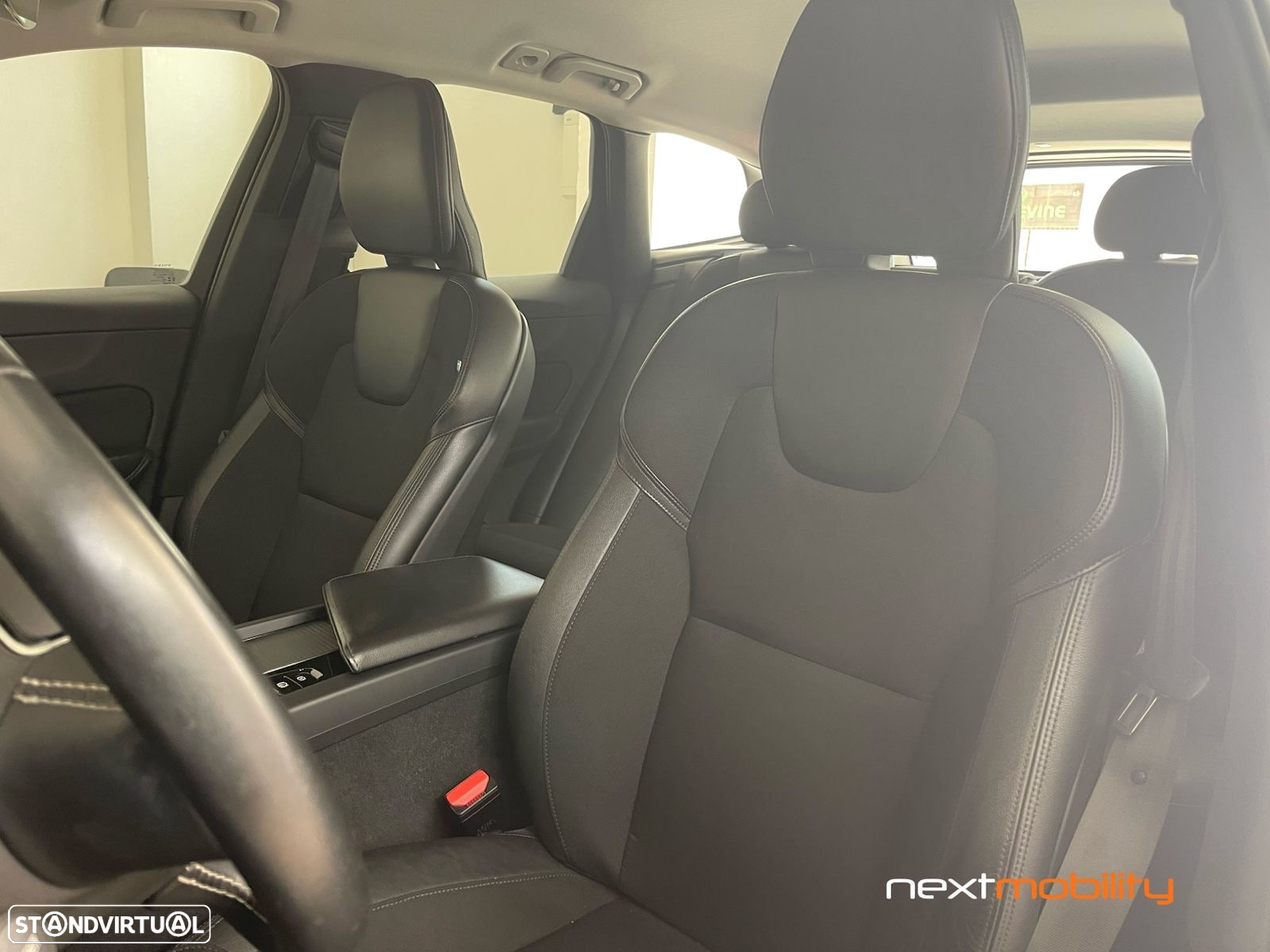 Volvo XC 60 2.0 D3 Momentum Plus - 13