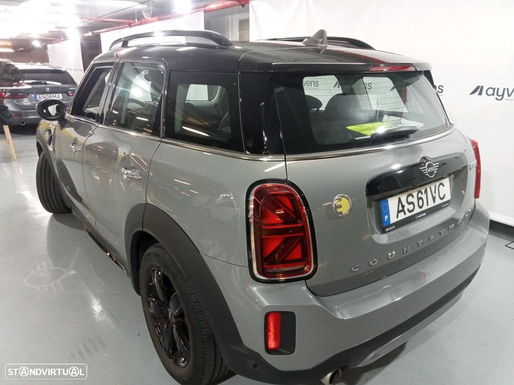 MINI Countryman Cooper SE Premium Essential Auto - 2