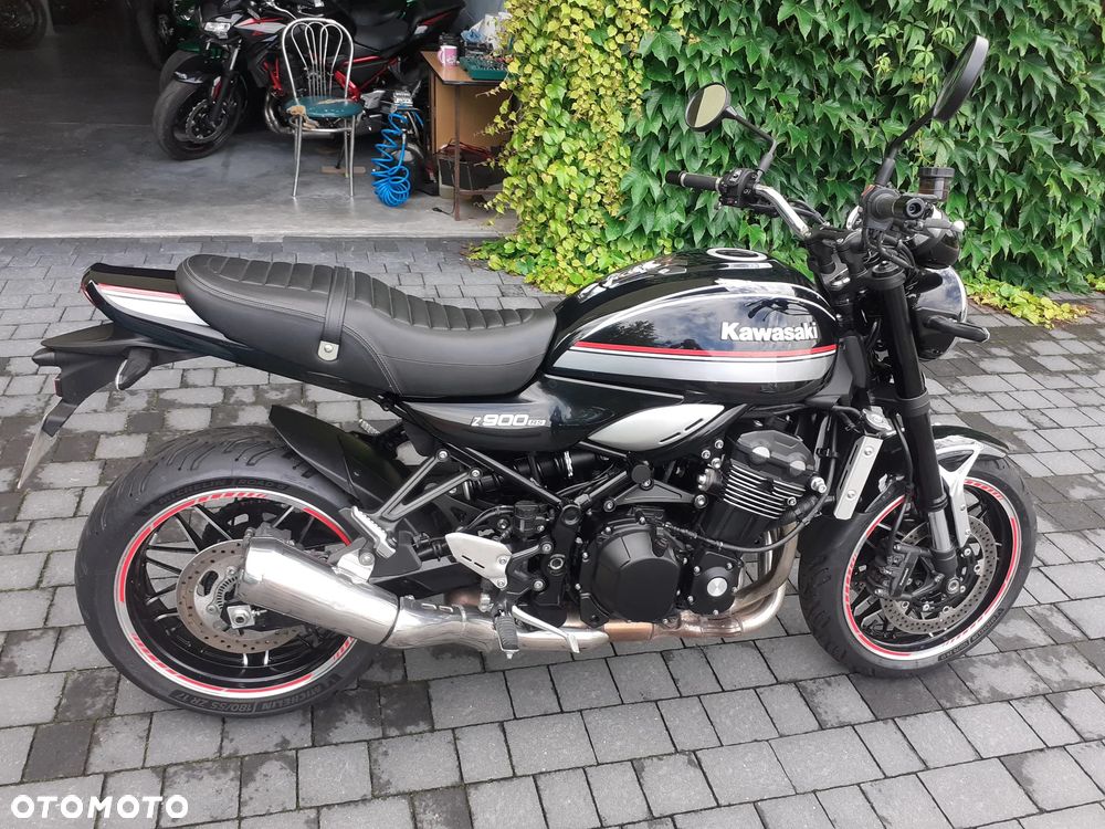 Kawasaki Z 900 RS - 32
