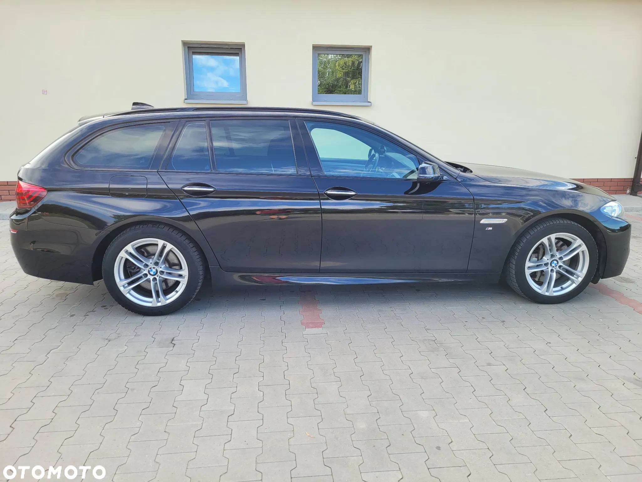 BMW Seria 5 530d xDrive Touring - 7