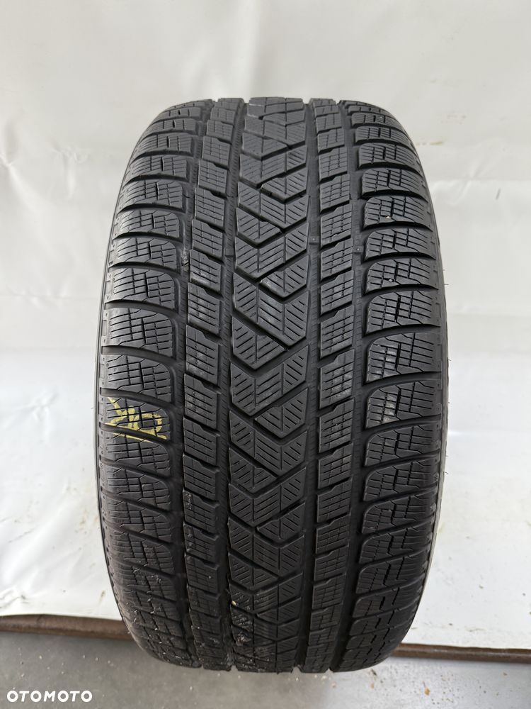 295/35/21 Pirelli Scorpion Winter MO 107V - 1