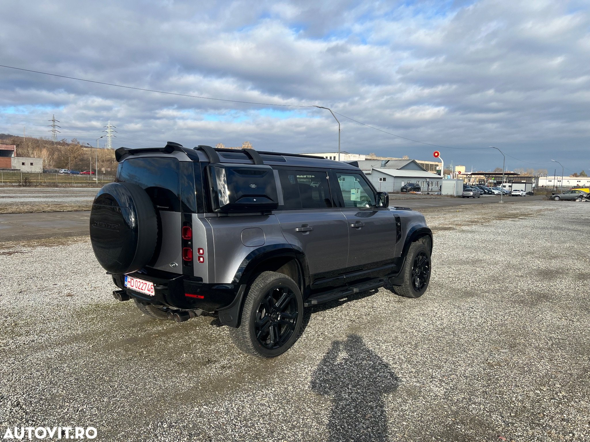 Land Rover Defender 110 2.0P 300 HSE - 3
