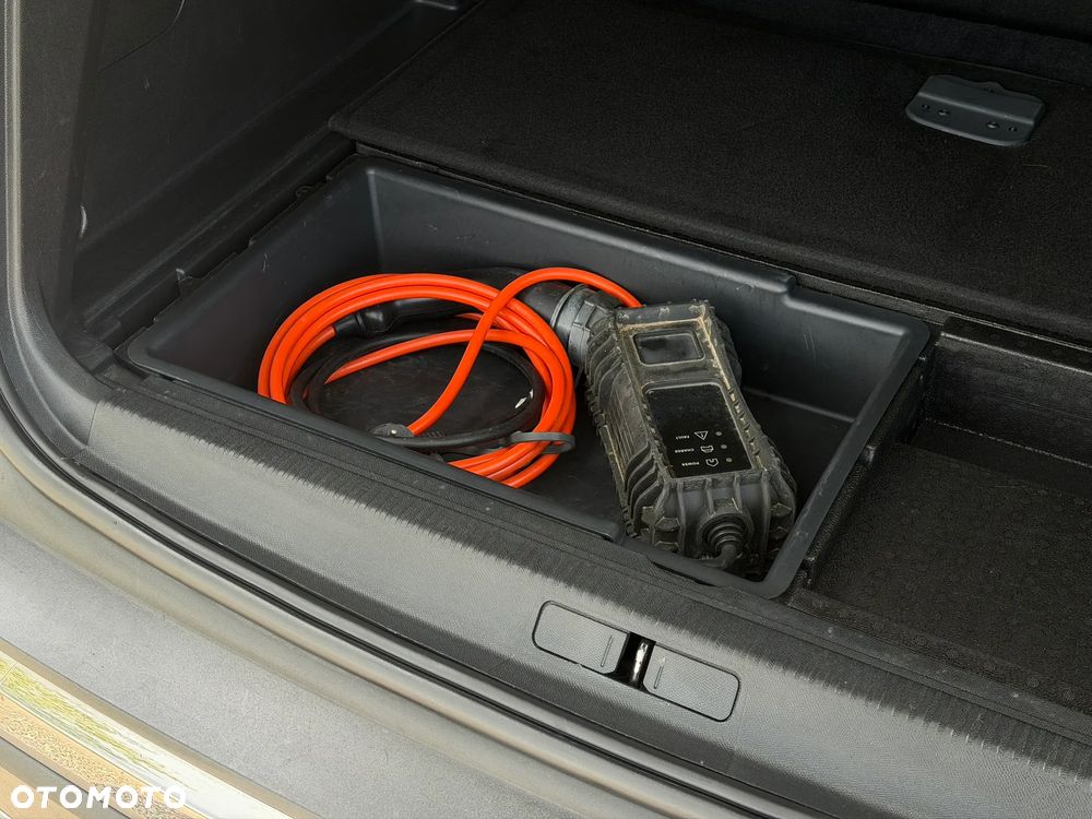 Peugeot 3008 1.6 PureTech Hybrid4 PHEV GT S&S EAT8 - 41