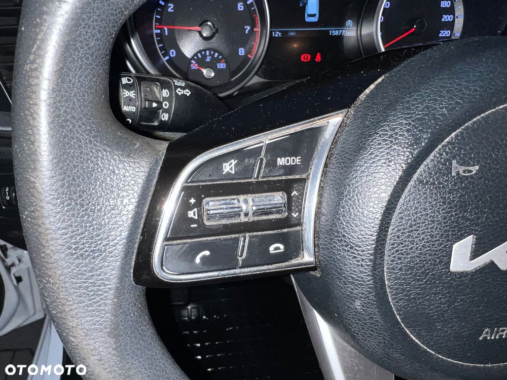 Kia Ceed - 16