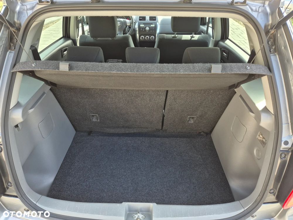 Suzuki SX4 1.6 GS / Premium 4WD - 12
