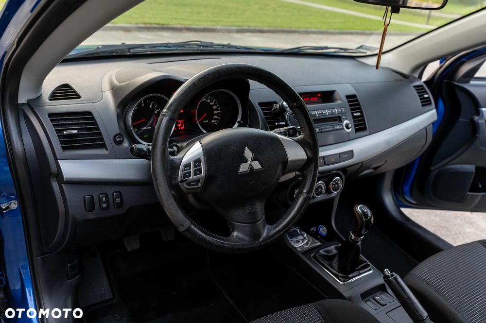 Mitsubishi Lancer Sportback 1.6 ClearTec - 32