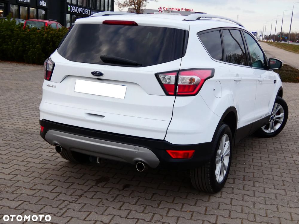 Ford Kuga 2.0 TDCi FWD Titanium Plus - 3