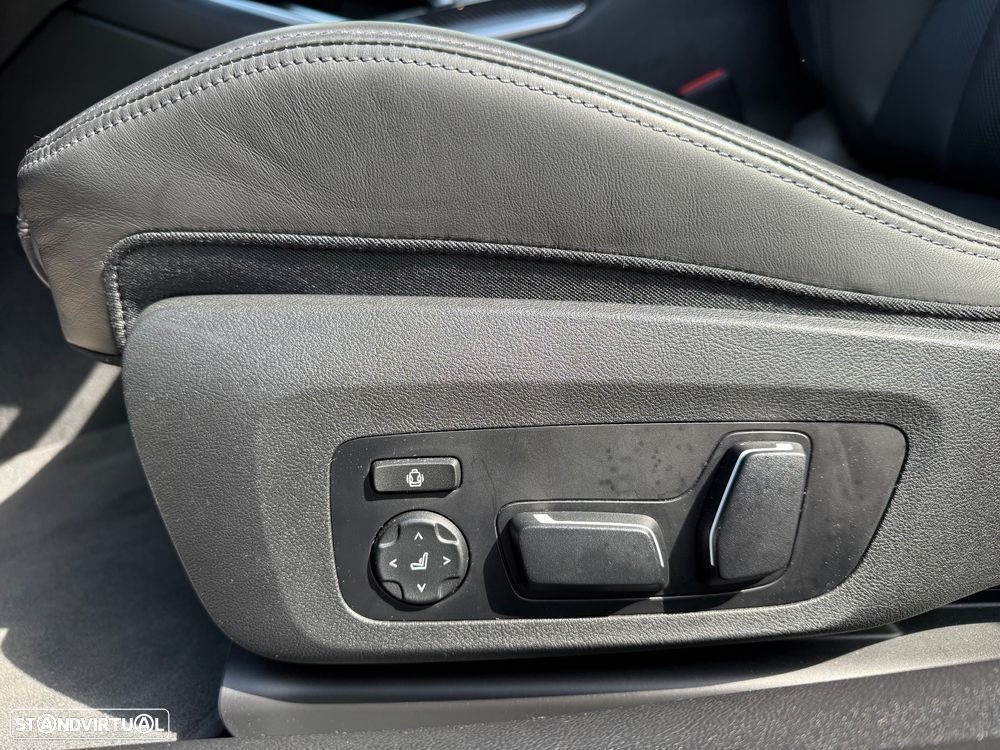 BMW M4 Competition M xDrive - 4